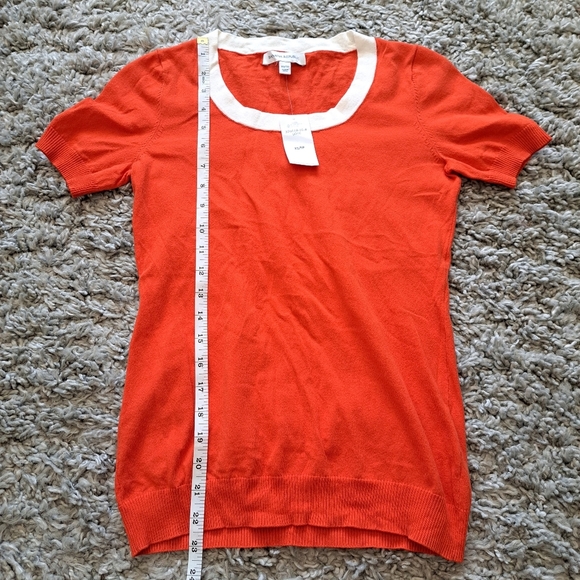Banana Republic | Orange & white crew neck woman's t shirt - Picture 10 of 13